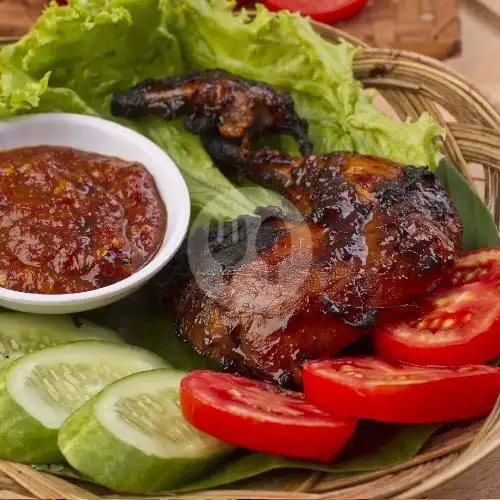 Gambar Makanan Warung Lalapan Ayam Bakar dan Ayam Geprek Om Bend, Denpasar 10