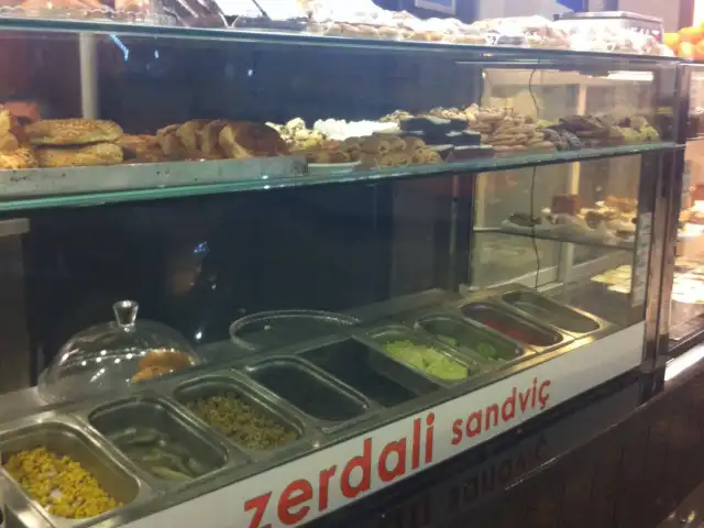 Zerdali Pasta Restaurant'nin yemek ve ambiyans fotoğrafları 3