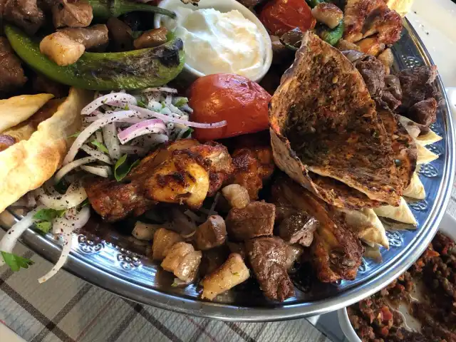 Urfa Karakeçili Şark Sofrası'nin yemek ve ambiyans fotoğrafları 6