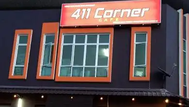 411 Corner Cafe
