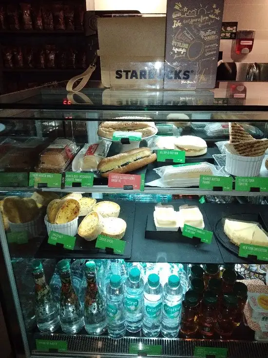 Gambar Makanan Starbucks - AEON Mall BSD City 3