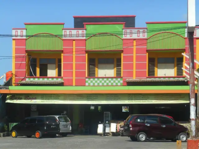 Rumah Makan Raja Boga