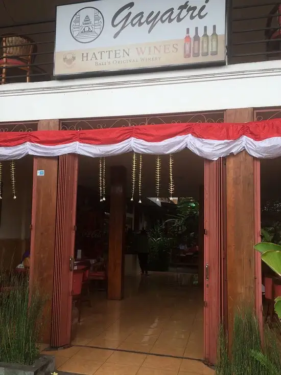 Gambar Makanan Gayatri Cafe 14