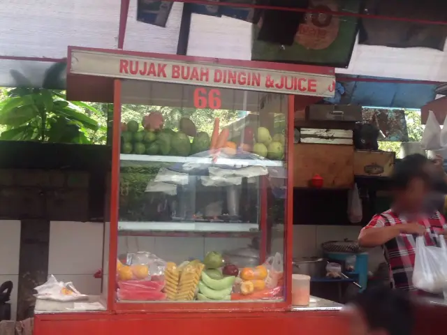 Gambar Makanan Rujak Buah Dingin dan Juice 2