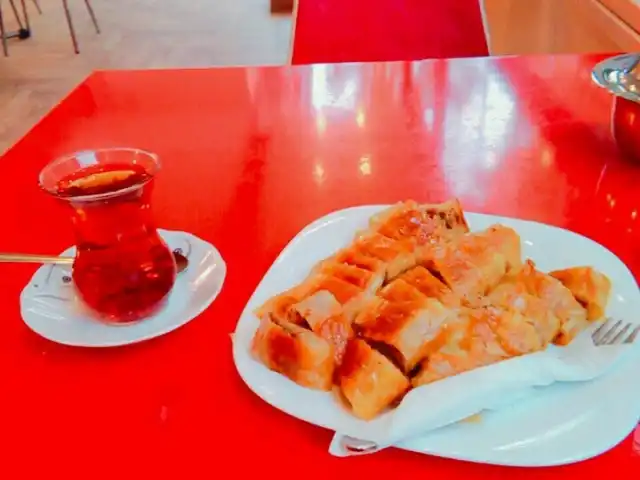Beyoğlu Börekçisi'nin yemek ve ambiyans fotoğrafları 2