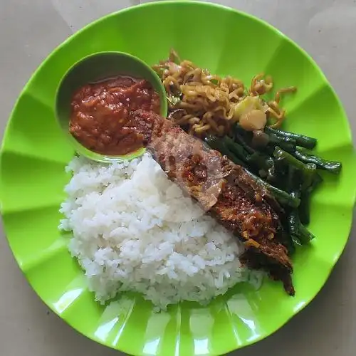 Gambar Makanan Warung Bu Nur, Jimbaran 3