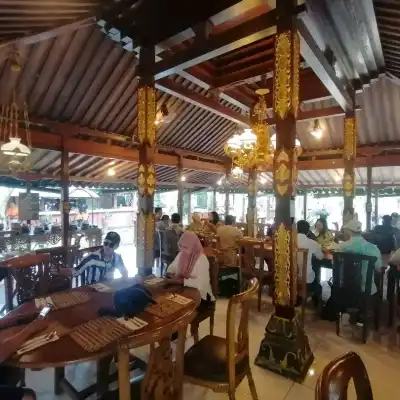 Sekar Kedaton Restaurant