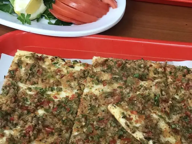 Gülüm Pide Ve Lahmacun Fırını'nin yemek ve ambiyans fotoğrafları 5