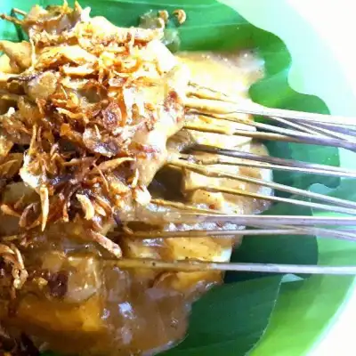 Sate Padang Ajo Ferry, Jagakarsa