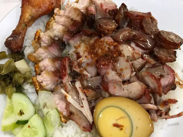 Gambar Makanan Nasi Campur Akwang Pontianak 9