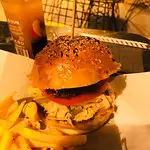 Rail Burger'nin yemek ve ambiyans fotoğrafları 8