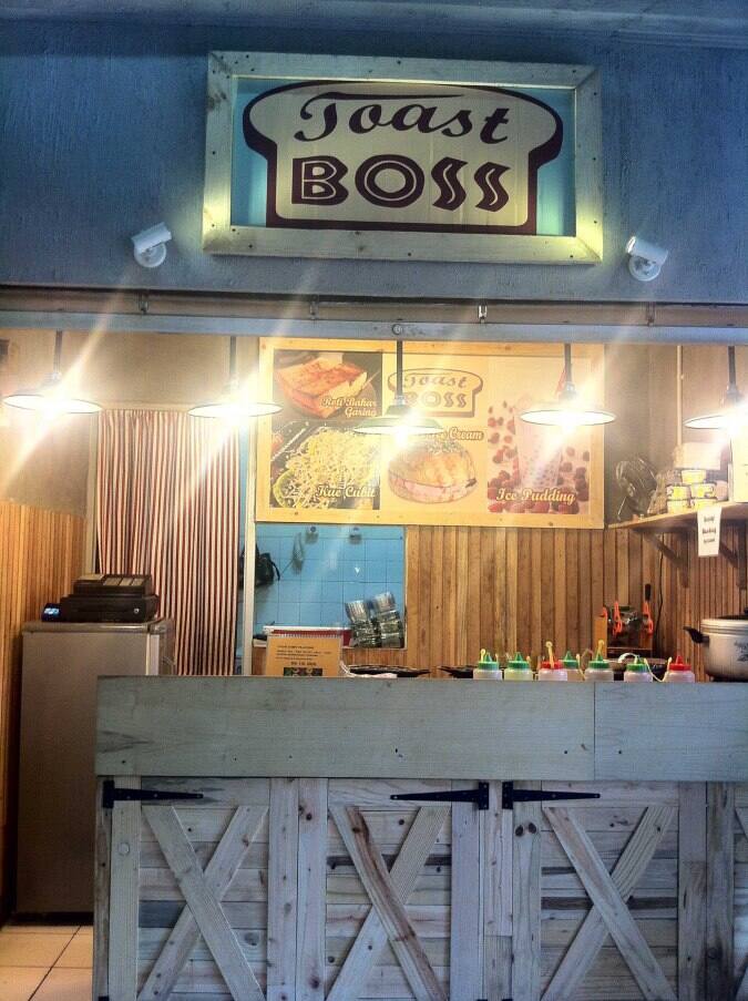 Toast Boss terdekat Restoran dan Tempat Makan Hidangan penutup