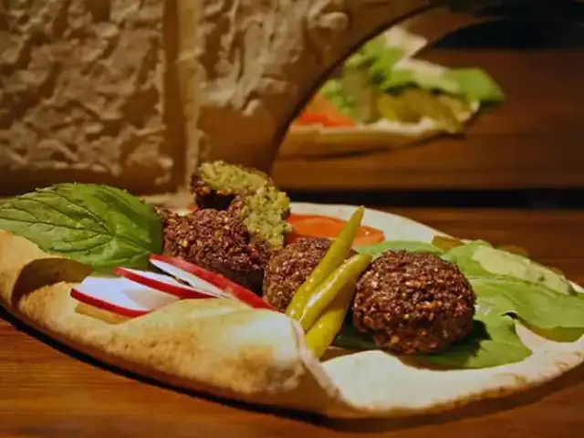 Yalla Falafel'nin yemek ve ambiyans fotoğrafları 9