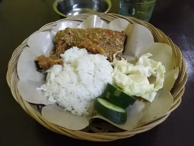 Gambar Makanan Ayam Gepuk Pak Gembus Jogjakarta Cabang Mataram 5