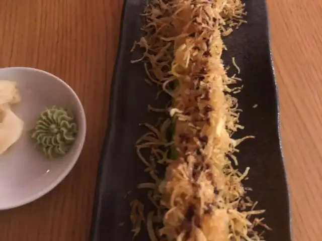 İnari Omakase Japanese Restaurant'nin yemek ve ambiyans fotoğrafları 29