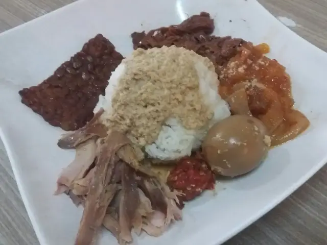 Gambar Makanan Mbok Tentrem Gudeg Jogja 4