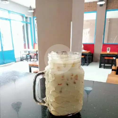 Gambar Makanan Mbuuk Coffeeshop, Makassar 10