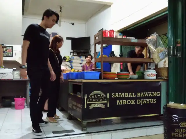 Gambar Makanan Sambal Bawang Penyet Mbah Djayus 3