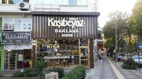 Kaşıbeyaz Baklava