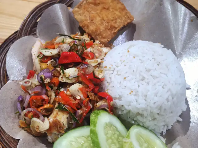 Gambar Makanan Ayam Geprek Srini 5