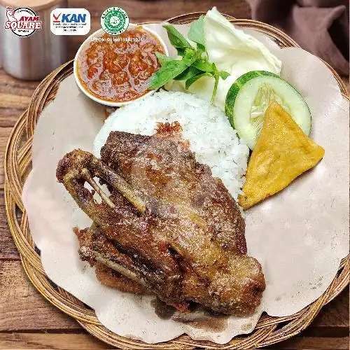 Gambar Makanan Ayam Square, Gomong 15