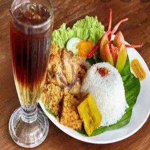 Gambar Makanan Lesehan Pecel Lele Lestari & Seafood, Srengseng Sawah 12