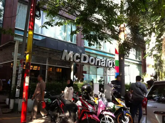 Gambar Makanan McDonald's 9