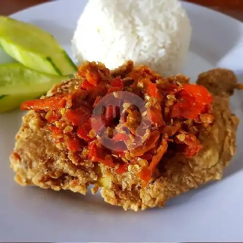 Gambar Makanan Ayam Geprek & Mie Padeh Amak Legends, Pekanbaru 12