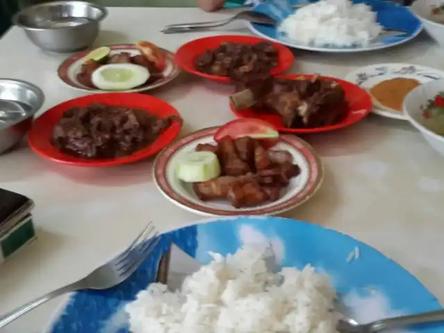 Gambar Makanan Lapo Ni Tondongta Pramuka - Cab. Kebon Jeruk 3