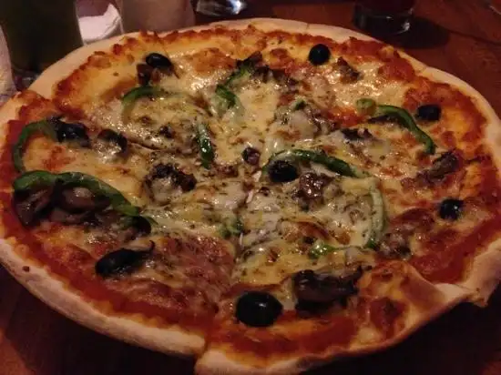 Gambar Makanan Aglioo Pizza And Pasta 17