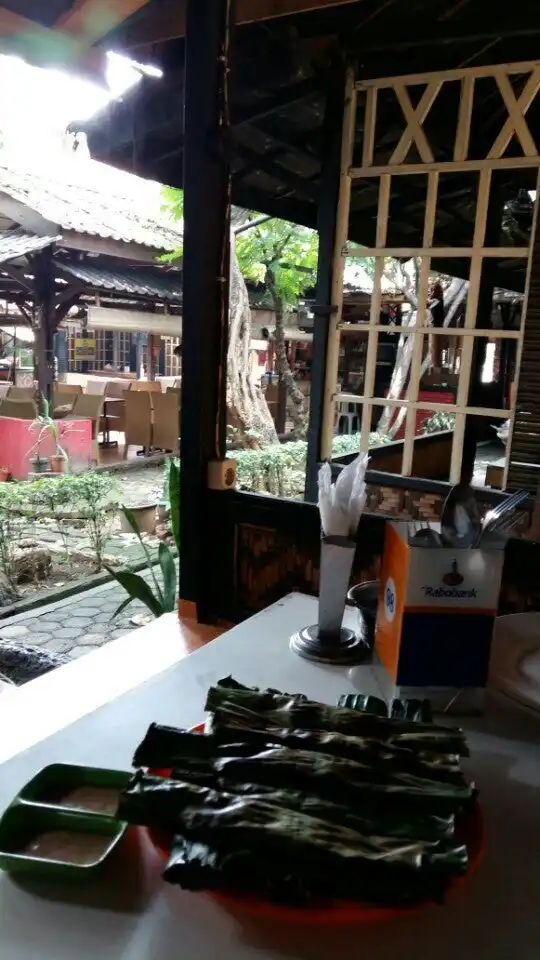 Gambar Makanan Rumah Makan Bale Kabayan Bogor 2