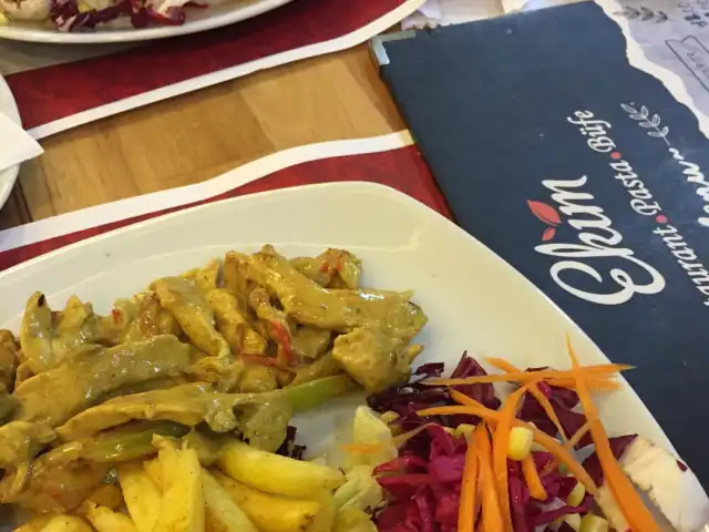 EKİM Restaurant FastFood Cafe'nin yemek ve ambiyans fotoğrafları 1