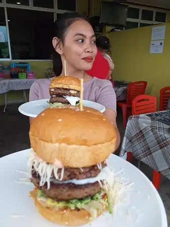 Mukah Homemade Burger