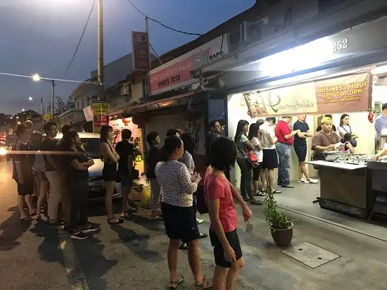 Putu Piring Melaka Food Photo 2