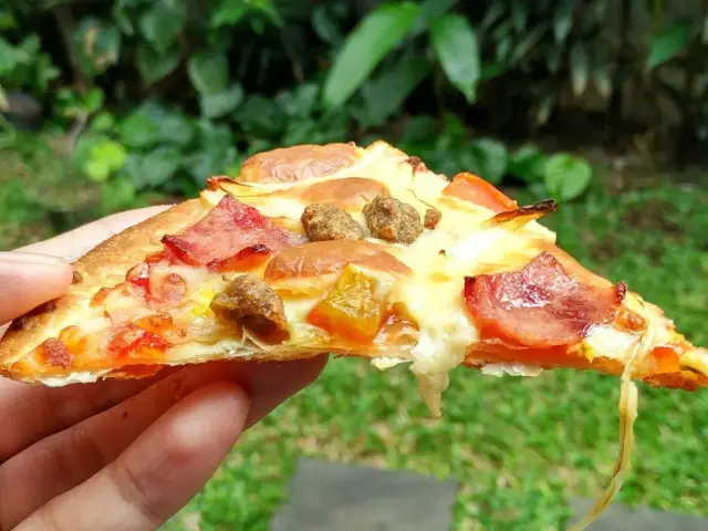 Gambar Makanan Domino's Pizza 13