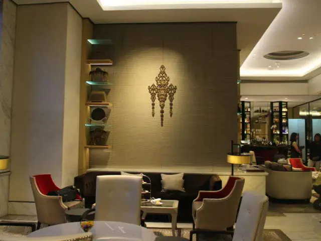 Gambar Makanan Keraton Lounge - Keraton at the Plaza 20