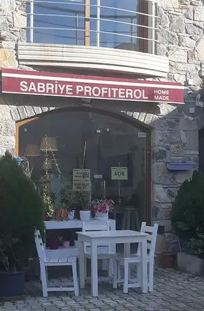 Sabriye Profiterol