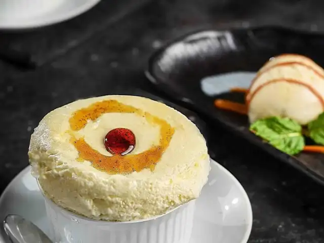 Gambar Makanan Pirameat Souffle and Co. 5