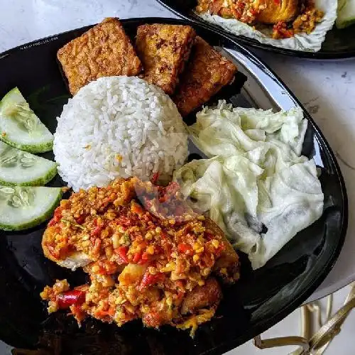 Gambar Makanan Geprek Mba Santi, Panjang 9