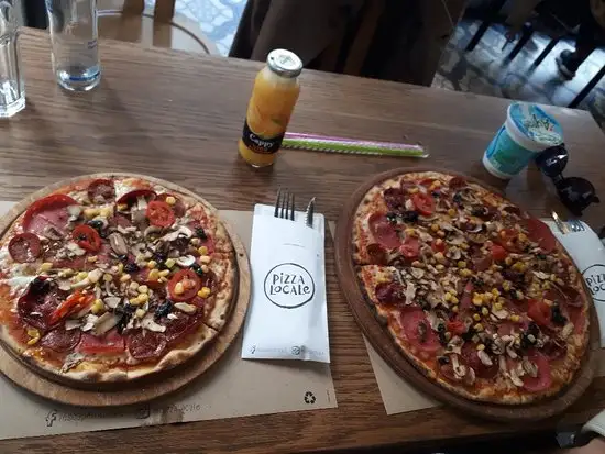 Pizza Locale'nin yemek ve ambiyans fotoğrafları 71