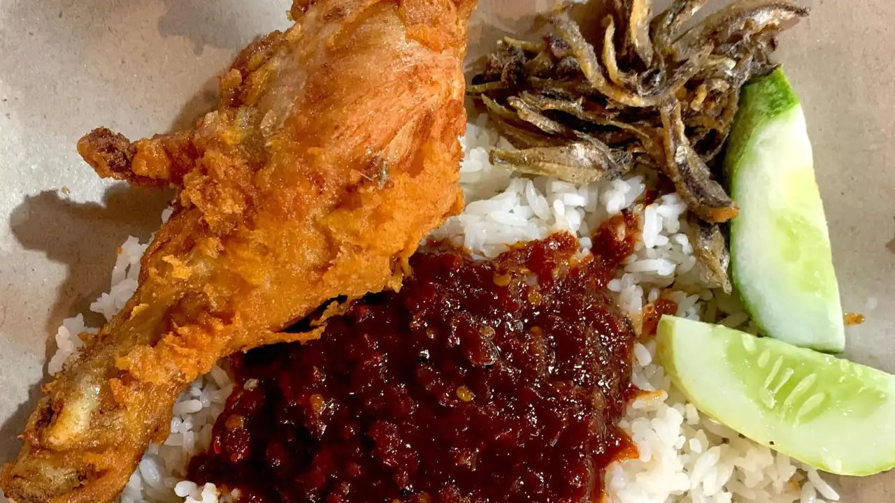 Nasi Lemak Dah Sunik