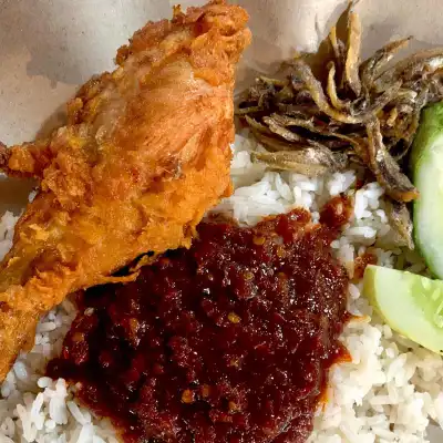 Nasi Lemak Dah Sunik