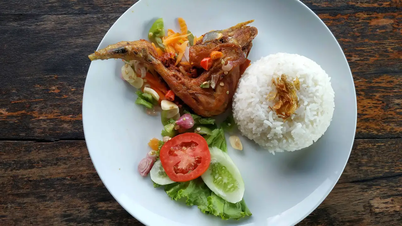 Nasi Ayam Mat Naem