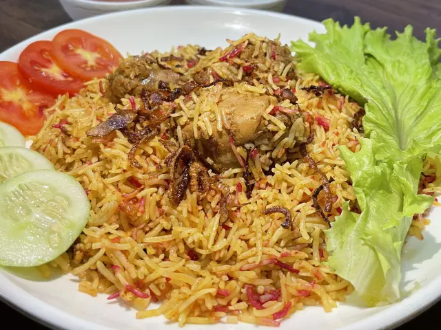 Al-Zain Restaurant - Mabini Street Food Photo 1