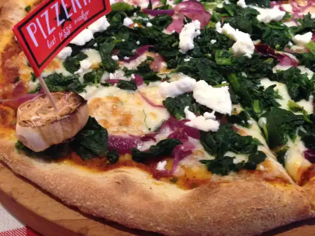 Pizzeria'nin yemek ve ambiyans fotoğrafları 75
