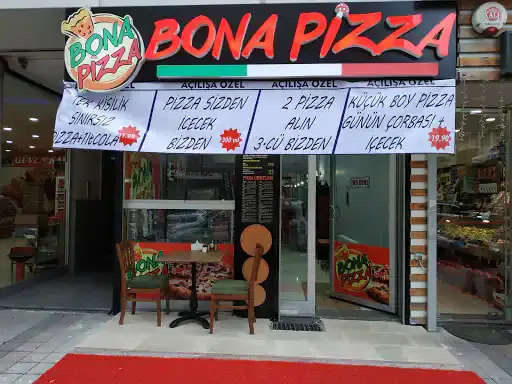 Bona Pizza'nin yemek ve ambiyans fotoğrafları 2