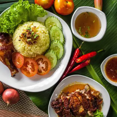 Nasi Ayam Nurain & Masakan Panas