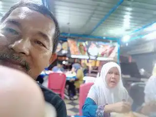 Ezan Sate, Hentian Bas/Teksi Bandar DiRaja Muar