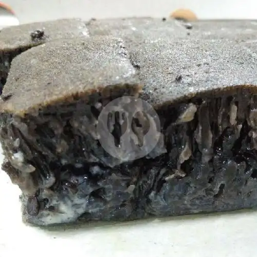 Gambar Makanan Martabak Hitam Manis Kitty, Ngaglik 4