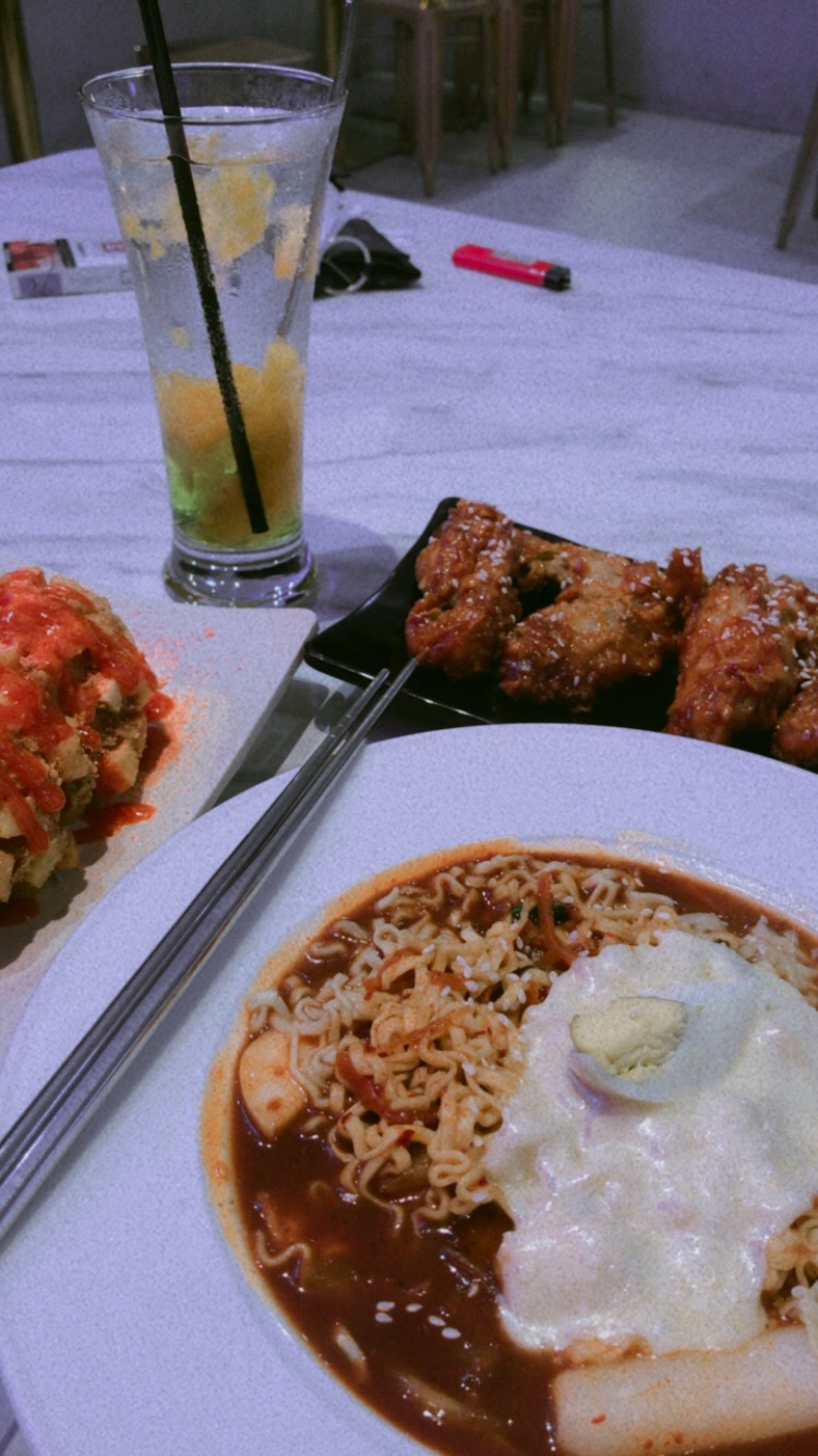 Chingu Korean Fan Cafe terdekat Restoran dan Tempat Makan Korea